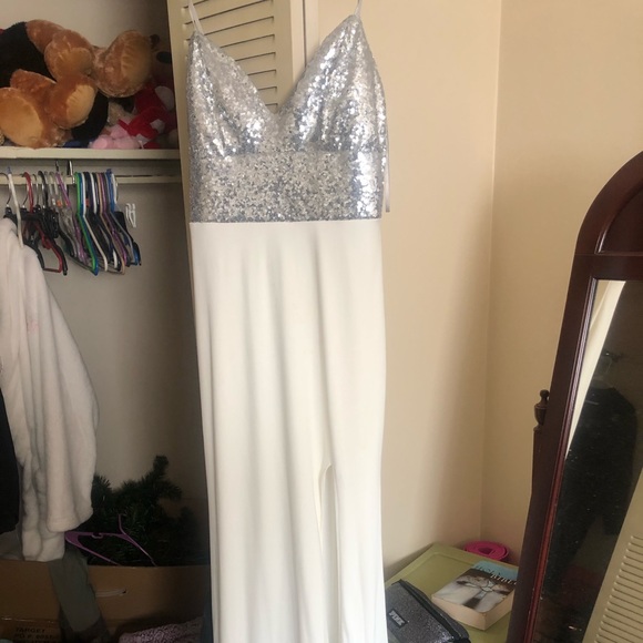 PROM DRESS - Picture 3 of 8
